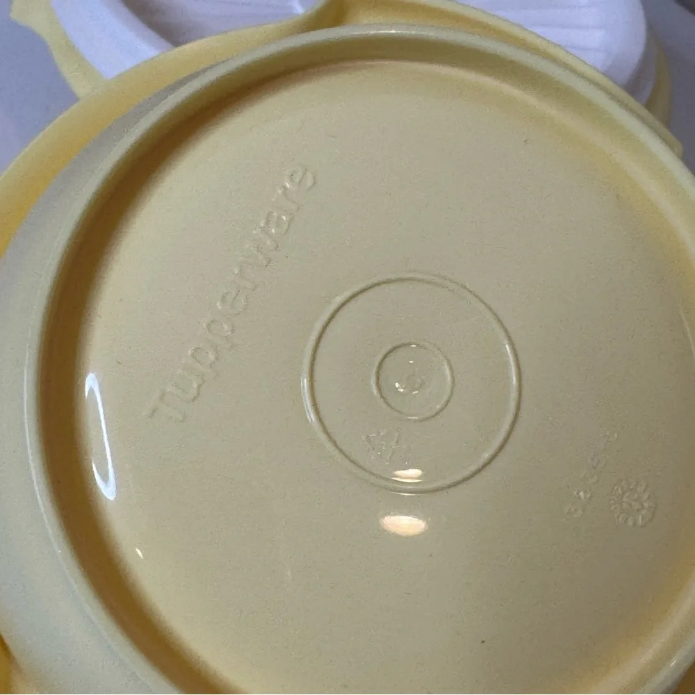 Tupperware Servalier SnackBowl Storage  Containers 10 oz